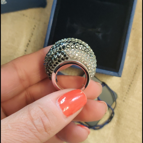 SWAROVSKI APPOLON RING - Picture 3 of 16